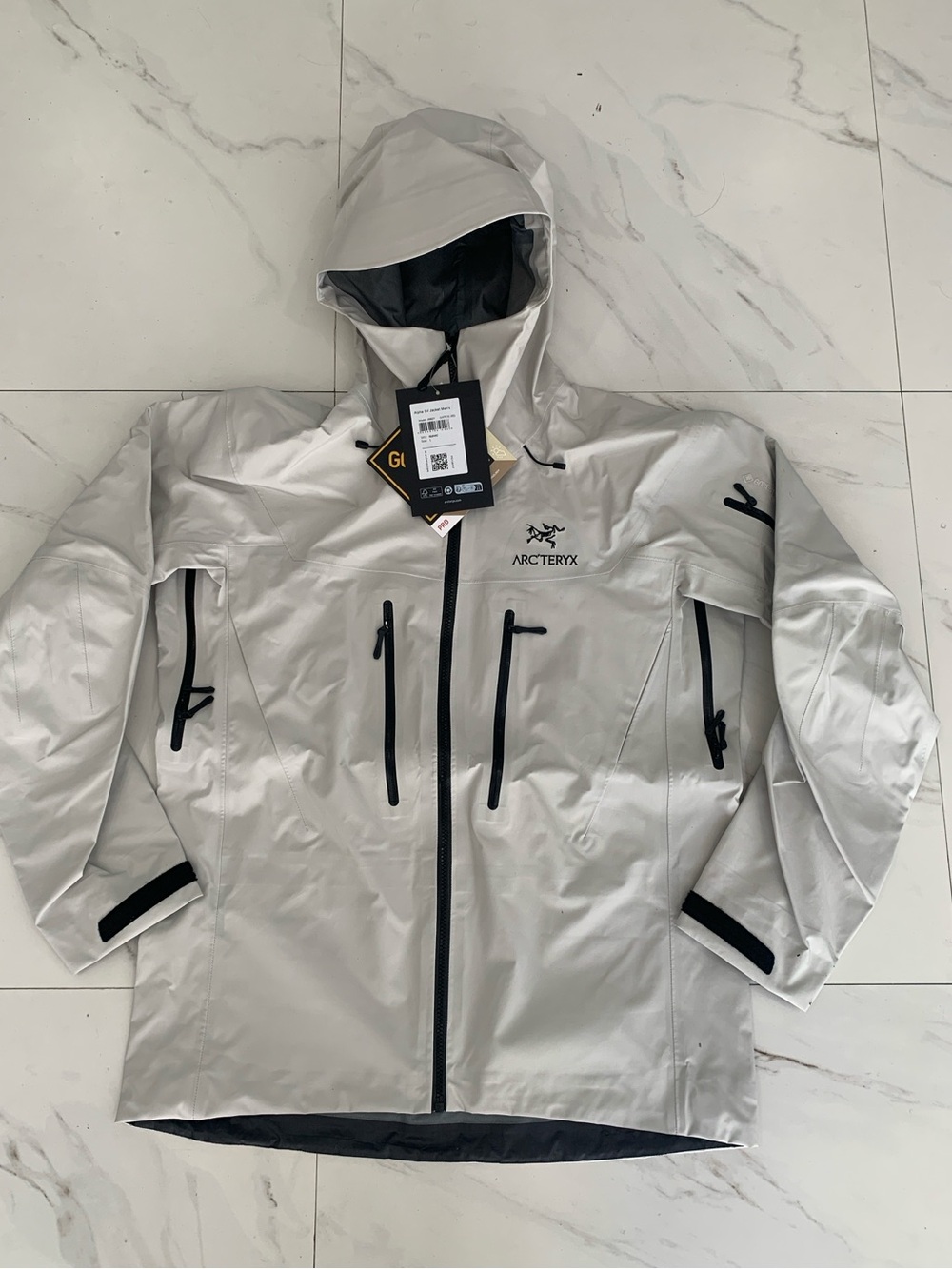 Arc’Teryx Alpha SV Silver Jacket for Men Size Large